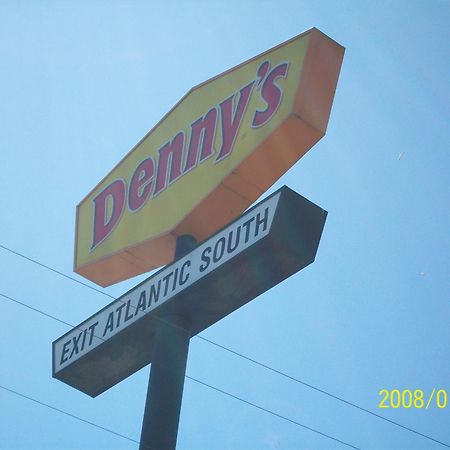 Rodeway Inn Commerce - Los Angeles Екстериор снимка