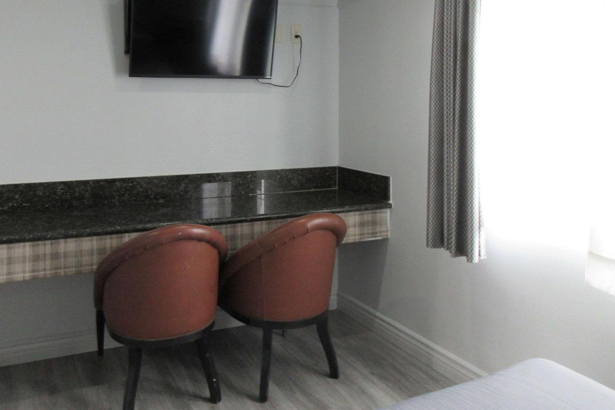 Rodeway Inn Commerce - Los Angeles Екстериор снимка